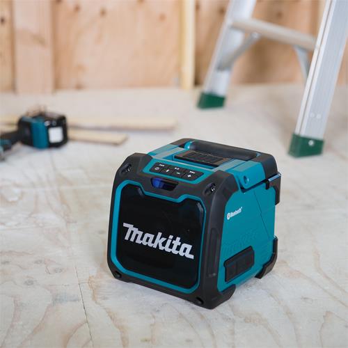 Makita DMR200 10.8-18V Bluetooth Speaker (Body)