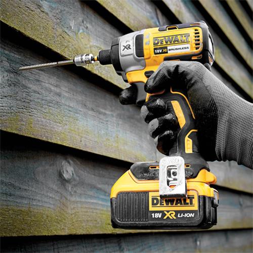 DeWalt DCF887 18V Brushless Impact Driver (2x 4Ah)