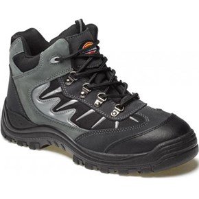 rustic black blundstone chisel toe