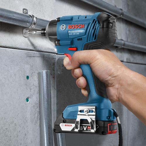 Bosch GDR 18V-160 18V LightSeries Impact Driver (2x 2Ah)