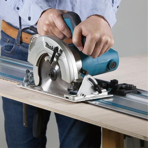 Makita HS6601 1050W 165mm Circular Saw with Blade (240v)