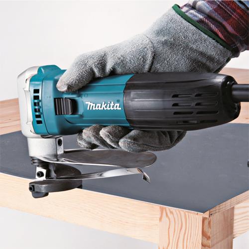 Makita JS1602 Shear 110v Electric Metal Shear
