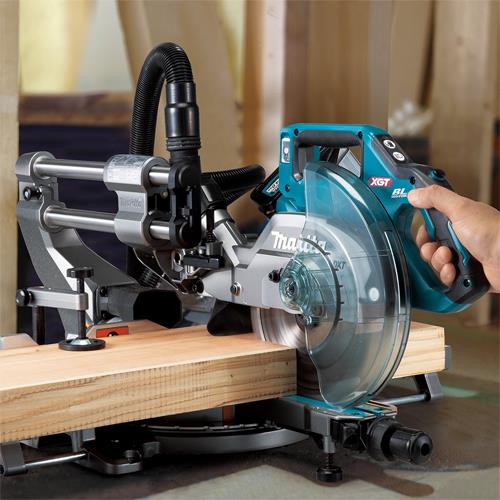 Makita LS002G 40V 216mm Sliding Compound Mitre Saw (2x 2.5Ah)