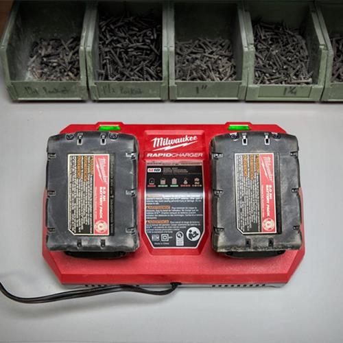 Milwaukee M18DFC 18V Dual-bay Rapid Charger