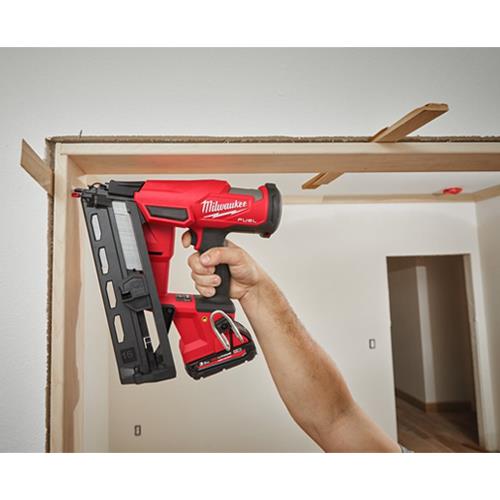 Milwaukee M18FN16GA 18V 16G Angled Finish Nailer (Body, Case)