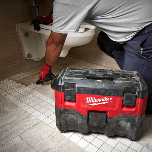 Milwaukee M18VC2 18V Vacuum Cleaner (Body)