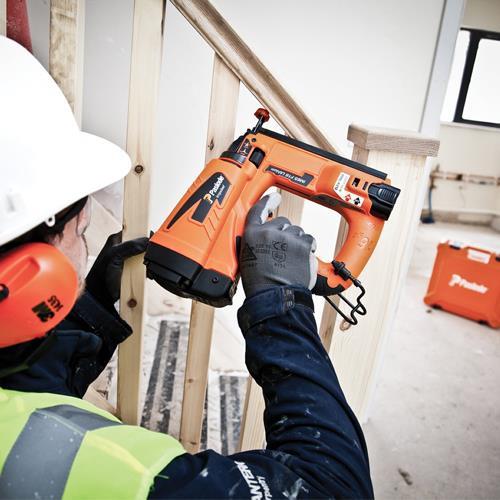 Paslode IM65 F16 Lithium Gas 2nd Fix Brad Finish Nailer (1x Battery)